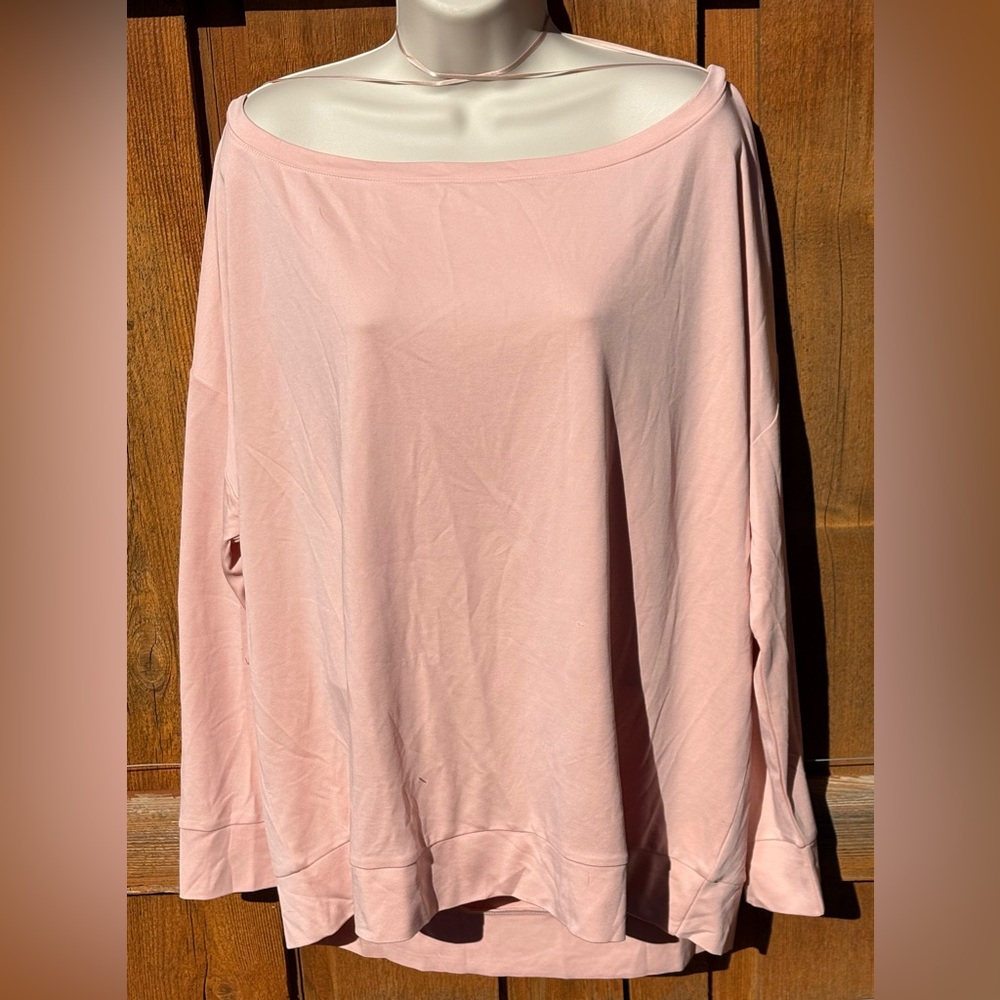 NWT Fableticscs Pink Betty Pullover II, Women’s size 1X.